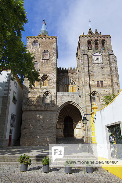 Se Kathedrale  Santa Maria  Evora  Unesco Weltkulturerbe  Alentejo  Portugal  Europa