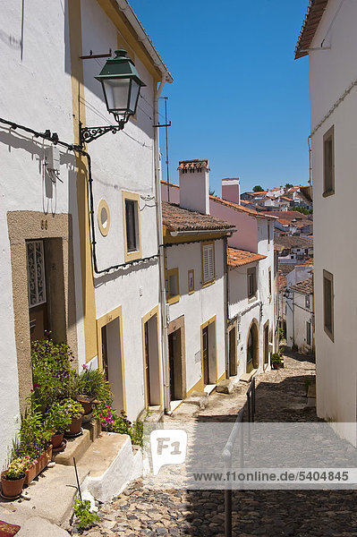 Mittelalterliche Straße  Castelo de Vide  Alentejo  Portugal  Europa