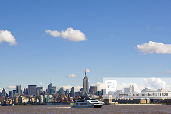Skyline von Manhattan von Jersey City aus  New Jersey  USA