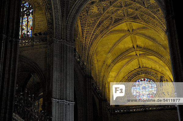 Kathedrale von Sevilla  innen  Sevilla  Andalusien  Spanien  Europa