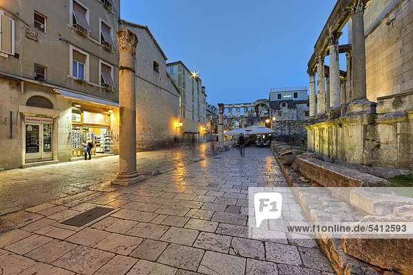 Diocletian's Palace  historic city of Split  central Dalmatia  Adriatic coast  Croatia  Europe  PublicGround