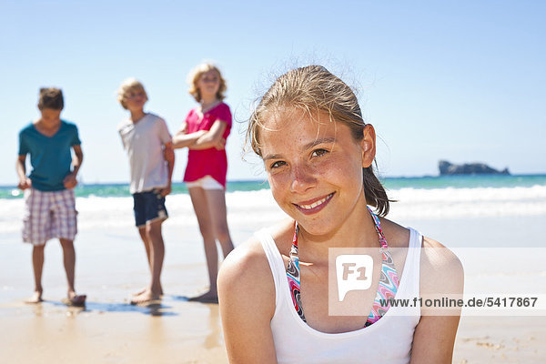 Teenager am Strand