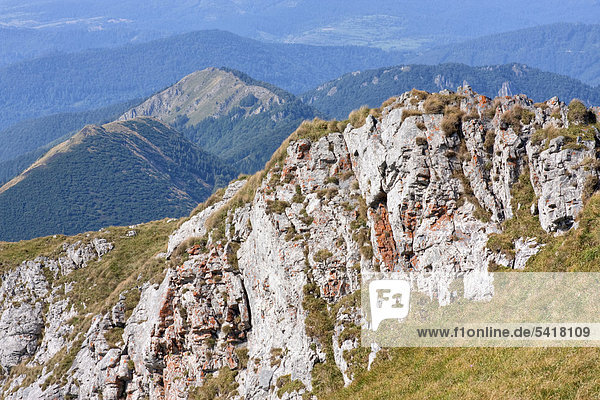 Blick vom Berg Velky Krivan Nationalpark Kleine Fatra Slowakei Europa
