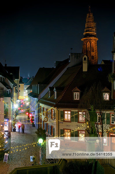 Europa Beleuchtung Licht Weihnachten Freiburg im Breisgau Baden-Württemberg Schwarzwald Deutschland