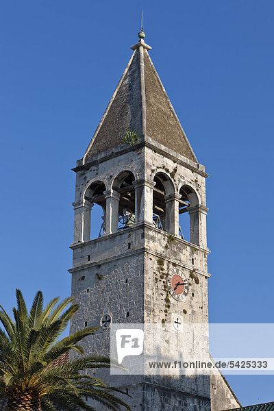 Kathedrale Sveti Lovro oder St.-Laurentius-Kathedrale  Altstadt Trogir  UNESCO Weltkulturerbe  Region Split  Mitteldalmatien  Dalmatien  Adriaküste  Kroatien  Europa  ÖffentlicherGrund