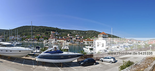 Fishing village of Marina with bay and marina  central Dalmatia  Dalmatia  Adriatic coast  Croatia  Europe  PublicGround