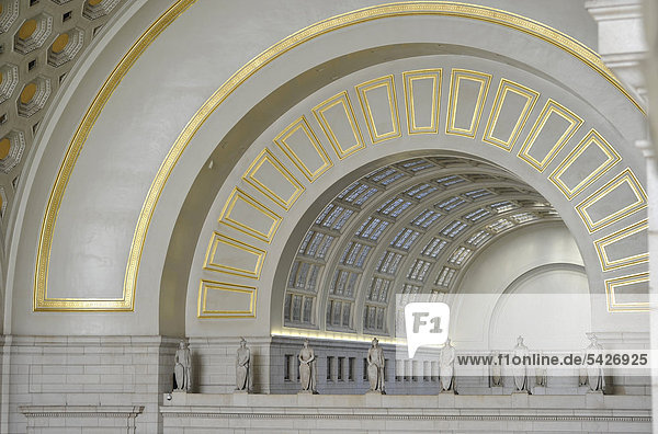Interior view  ceiling construction  Great Main Hall  waiting room  Union Station  Washington DC  District of Columbia  United States of America
