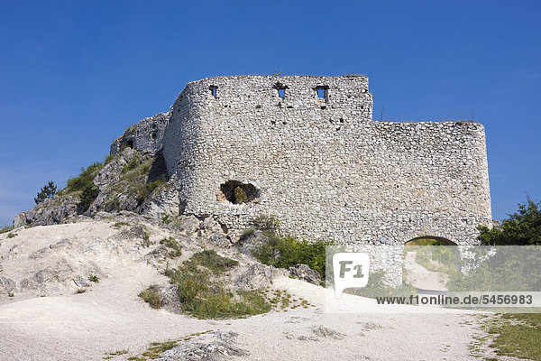 Schloss Cachtice Bezirk Nove Mesto nad Vahom Region Trencin Slowakei Europa