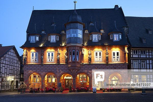 Kaiserworth  4 Sterne Hotel  Restaurant  Blaue Stunde  Marktplatz  Goslar  Harz  Niedersachsen  Deutschland  Europa  ÖffentlicherGrund