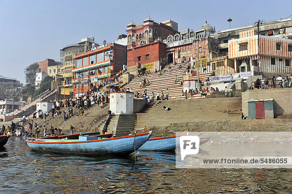 Boats and ghats on the Ganges River  Varanasi  Benares  Uttar Pradesh  India  South Asia