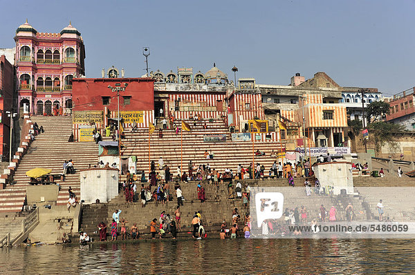 Fluss zeigen Ganges Varanasi Indien Ritual Südasien Mittlerer Osten Uttar Pradesh