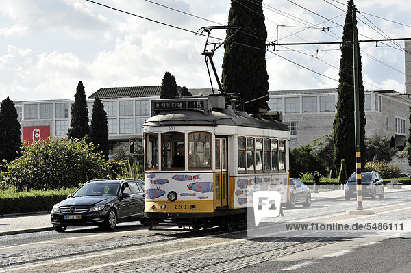 Straßenbahn Nr. 15  Ortsteil Belem  Lissabon  Portugal  Europa