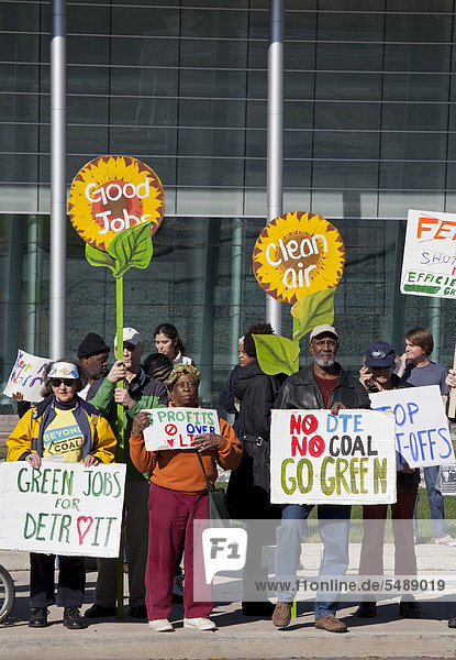 The Sierra Club  the Michigan Welfare Rights Organization  and Occupy Detroit picketed DTE Energy  calling for clean and affordable energy and an end to utility shutoffs for DTE's gas and electric customers  Detroit  Michigan  USA