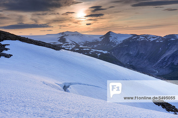 Berge Blakkådal Blakkadal Tal Saltfjellet-Svartisen-Nationalpark Provinz Nordland Norwegen Skandinavien Europa