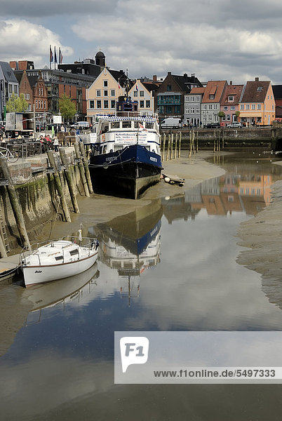 Harbour at low tide  district town of Husum  grey town by the sea  North Friesland district  Schleswig-Holstein  Germany  Europe