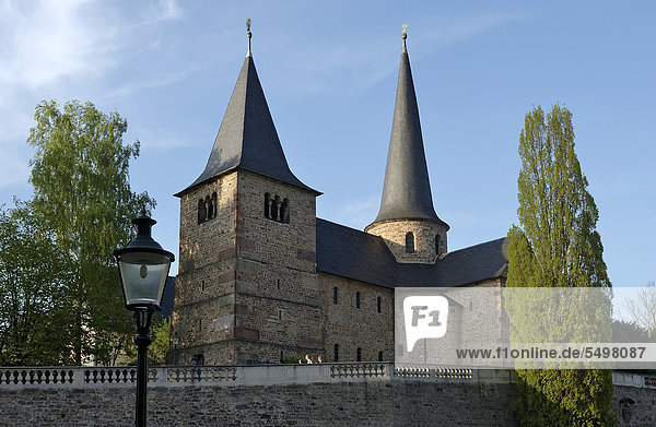 Mittelalterliche Michaelskirche  819 bis 822  am Fuldaer Dom  Dom St. Salvator  Fulda  Hessen  Deutschland  Europa