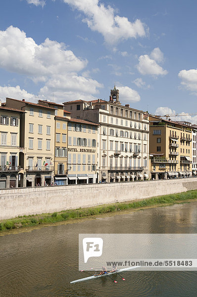 Europa Gebäude Brücke Fluss vorwärts Arno Florenz Italien Toskana