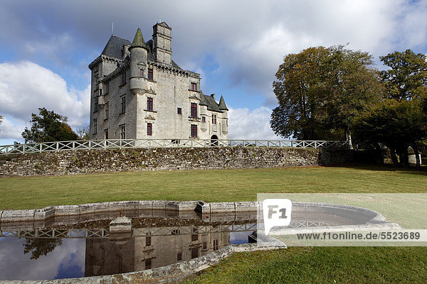 Schloss SÈdiËres  Clergoux  DÈpartement Correze  Frankreich  Europa