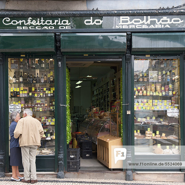 Traditional district of Formosa  bakery and confectioner's shop  Porto  Unesco World Heritage Site  Portugal  Europe