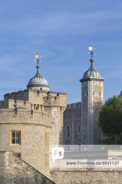 Türme des Tower of London  London  England  Großbritannien  Europa