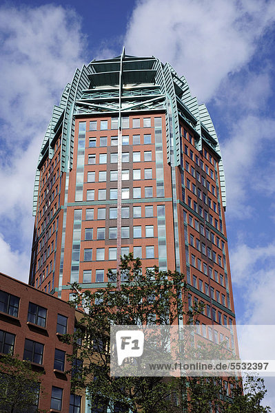 Zurich Toren Turm  ein Bürogebäude  Architekt Cesar Pelli  Den Haag  Holland  Niederlande  Benelux  Europa