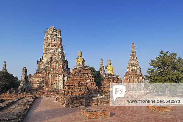 Wat Chaiwatthanaram Tempel in Ayutthaya  Thailand  Asien