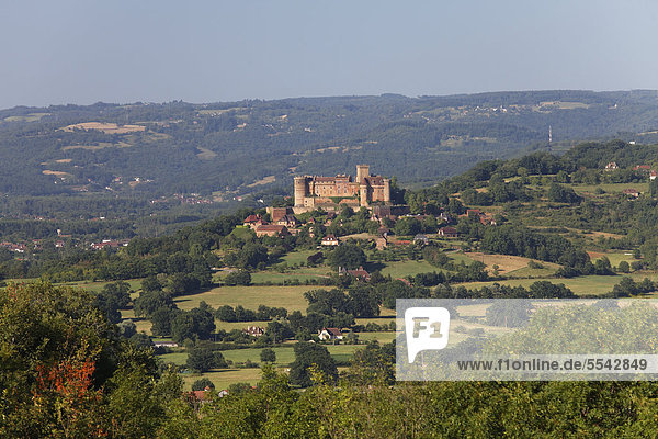 Chateau de Castelnau Bretenoux  Bretenoux  Vallee du Cere Tal  Lot  Frankreich  Europa
