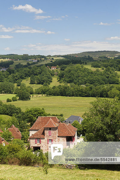 Curemonte  wird als eines der schönsten Dörfer Frankreichs bezeichnet  Les plus beaux villages de France  Dordogne-Tal  CorrËze  Limousin  Frankreich  Europa
