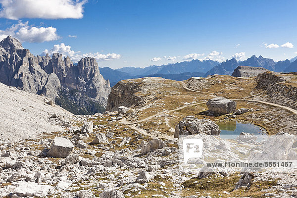 Drei-Zinnen-Wanderweg  Dolomiten  Italien  Europa