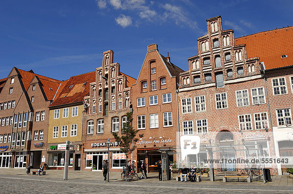 Geschäfte am Platz Am Sande  Lüneburg  Niedersachsen  Deutschland  Europa