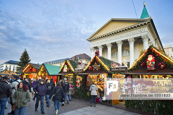 Christmas market  Karlsruhe  Baden-Wuerttemberg  Germany  Europe