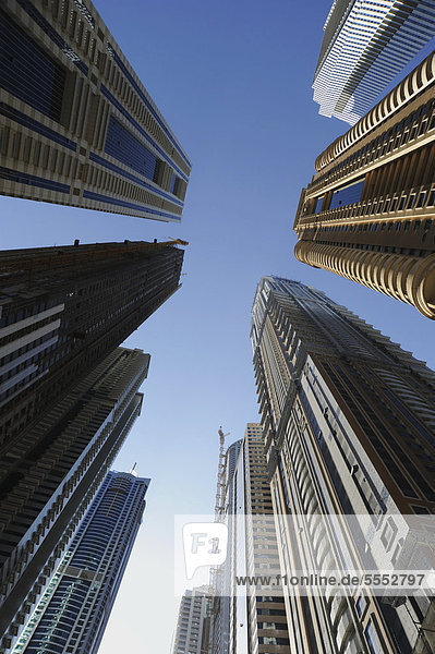 Vereinigte Arabische Emirate VAE Hochhaus moderne Architektur Naher Osten Dubai