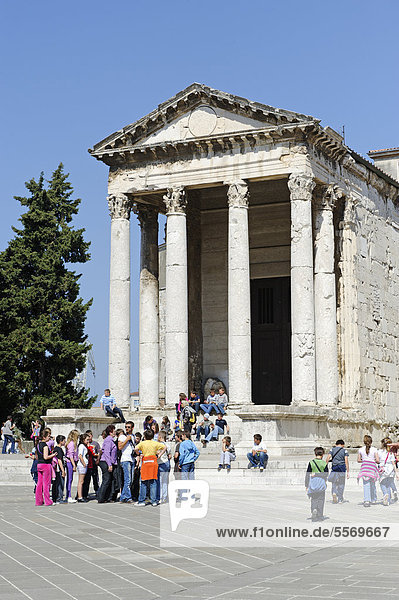 Augustus-Tempel  Forum  Pula  Istrien  Kroatien  Europa