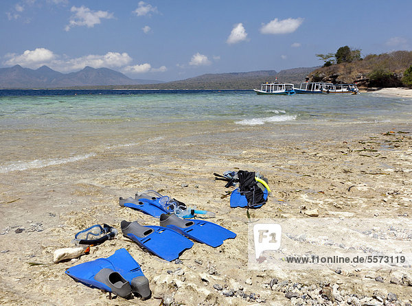 Snorkelling equipment on the beach  Menjangan Island  West Bali  Bali  Indonesia  Southeast Asia  Asia