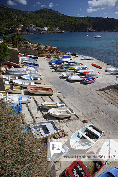 Boote  Sant Elm  Südwestküste  Mallorca  Balearen  Spanien  Europa