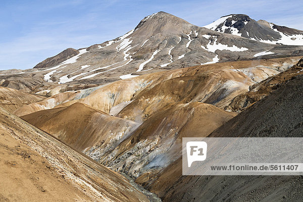 Bunte Hügel und farbigen Rhyolith-Berge des Geothermalgebietes Kerlingarfjöll  Island  Europa