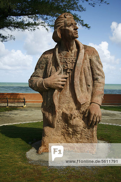 Christopher Columbus statue in Baracoa  Cuba  Greater Antilles  Caribbean