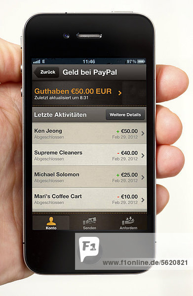 Iphone  Smartphone  PayPal Mobil App auf dem Display