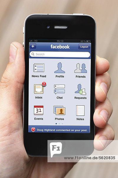 Iphone  Smartphone  App auf dem Display  soziales Netzwerk  Facebook