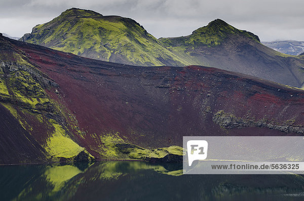 Vulkankrater LjÛtipollur  Landmannalaugar  Fjallabak Naturschutzgebiet  Hochland  Island  Europa