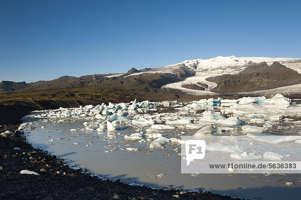 Eisberge  Eiskristalle und Gletscherzunge  Gletscherlagune Brei_·rlÛn  Breidarlon  Vatnajökull Gletscher  Austurland  Ost-Island  Island  Europa