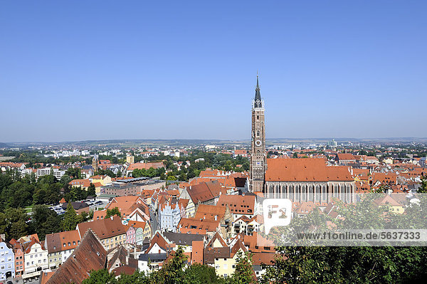 Europa Palast Schloß Schlösser über Stadt Geschichte Kirche Ansicht Bayern Deutschland Landshut Niederbayern