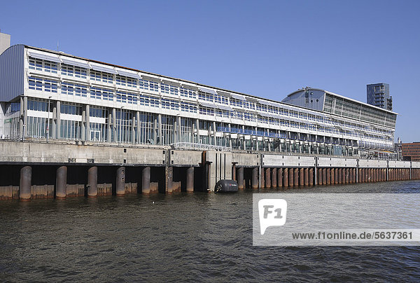 Kreuzfahrtterminal  Hamburger Hafen  Altona  Hamburg  Deutschland  Europa
