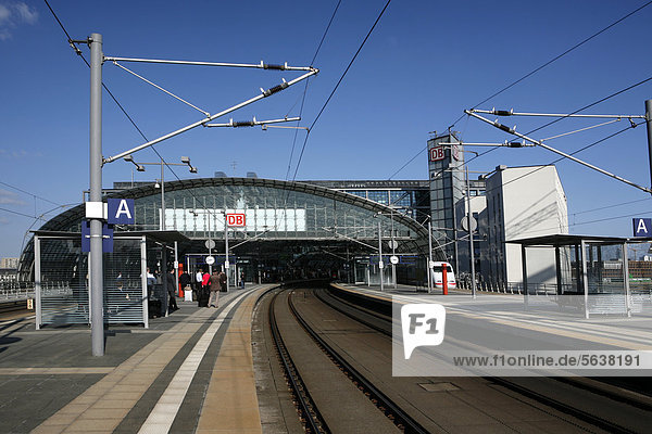 Berliner Hauptbahnhof  Berlin  Deutschland  Europa