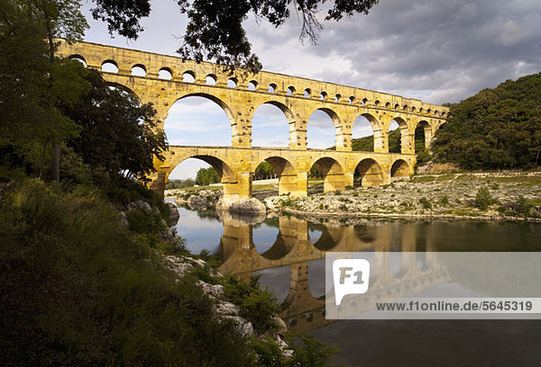 Das Aquädukt Pont Du Gard in Frankreich