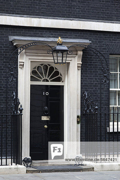 No. 10 Downing Street  Haustür  die Residenz des britischen Premierministers  London  England  Großbritannien  Europa