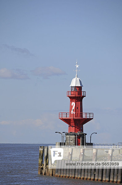 Lighthouse in Brunsbuettel  Kiel-Canal  Nord-Ostsee-Kanal  Schleswig-Holstein  Germany  Europe
