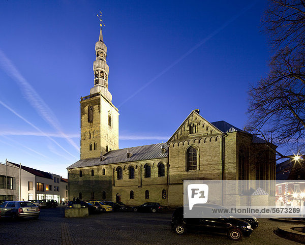 St.-Petri-Kirche oder Alde Kerke  Soest  Nordrhein-Westfalen  Deutschland  Europa  ÖffentlicherGrund