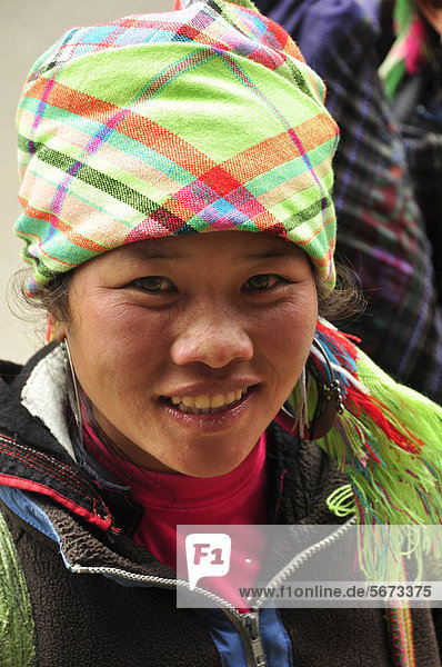 Angehörige der ethnischen Minderheit Schwarze Hmong  Sa Pa  Nordvietnam  Vietnam  Südostasien