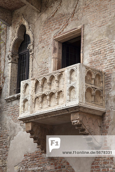 Europa Wohnhaus Balkon Venetien Italien Verona